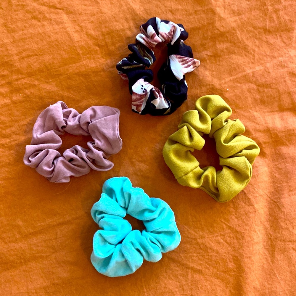 4 Pack Scrunchies Bundle